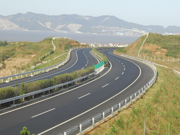 土羊高速公路（拉樹房段）